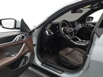 2025 BMW i4 с пробегом 4 446 км
