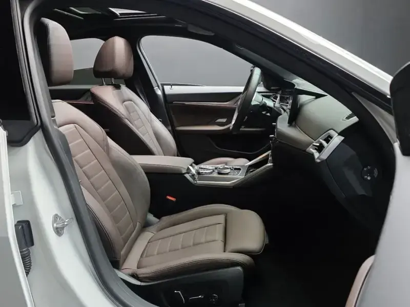 2025 BMW i4 с пробегом 19 329 км