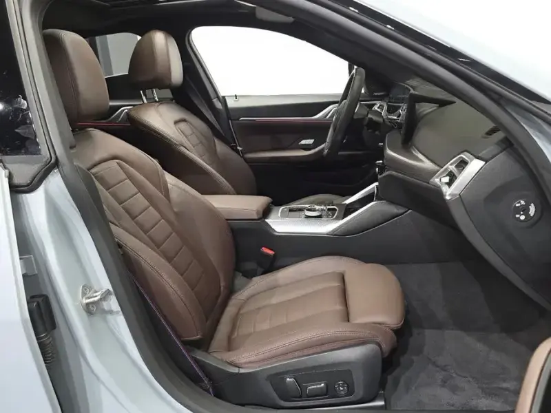2025 BMW i4 с пробегом 4 446 км