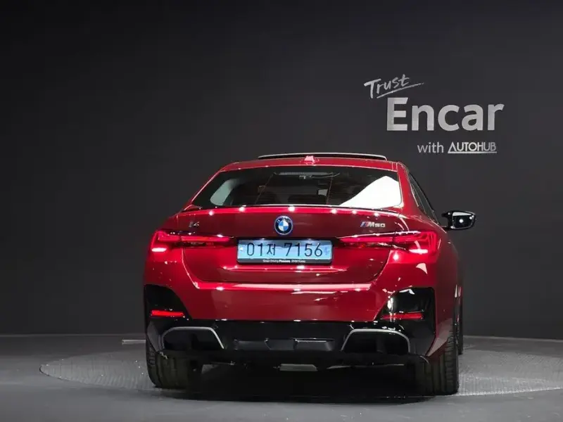 2025 BMW i4 с пробегом 4 333 км