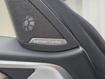2025 BMW i4 с пробегом 4 333 км