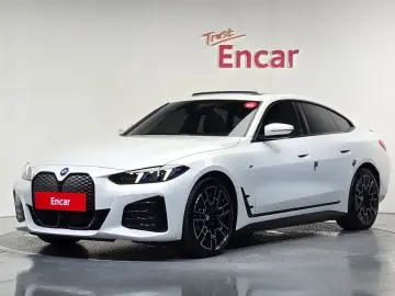2025 BMW i4 с пробегом 12 780 км