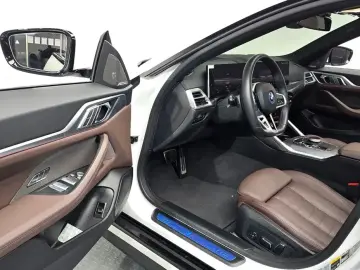 2025 BMW i4 с пробегом 12 780 км