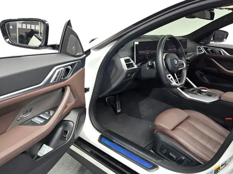 2025 BMW i4 с пробегом 12 780 км