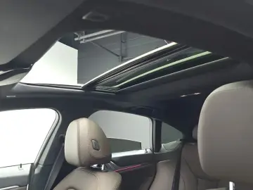 2025 BMW i4 с пробегом 12 780 км