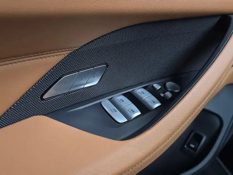 2024 BMW i4 с пробегом 90 880 км