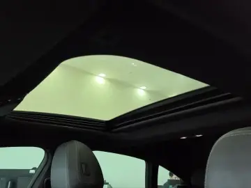 2025 BMW i4 с пробегом 27 758 км