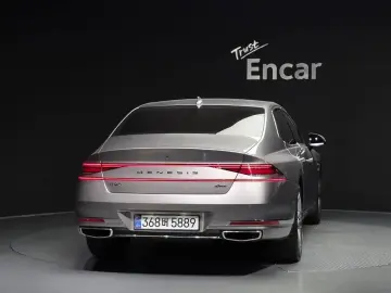 2023 Genesis G90 с пробегом 59 665 км