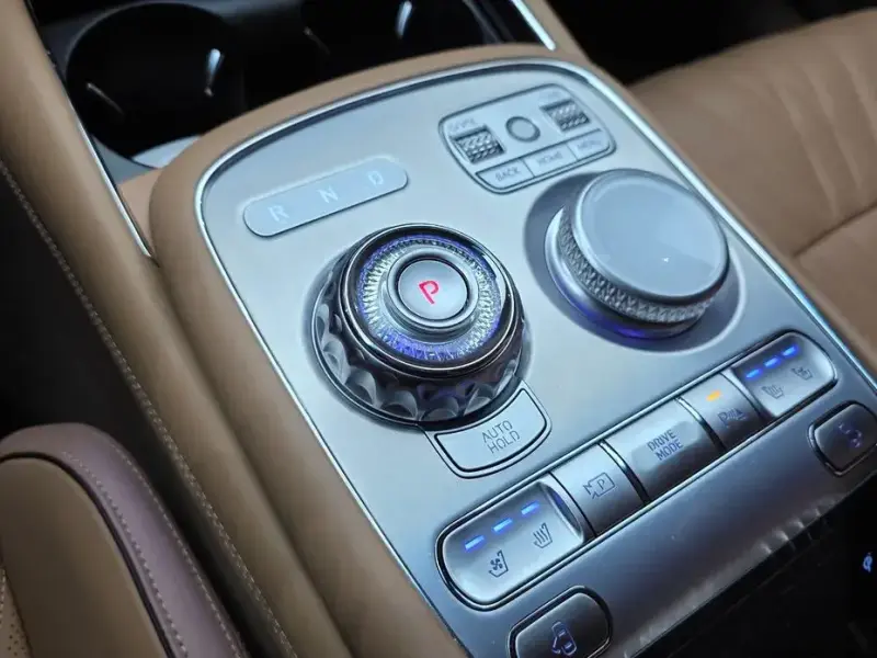 2023 Genesis G90 с пробегом 59 665 км