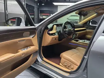 2023 Genesis G90 с пробегом 59 665 км