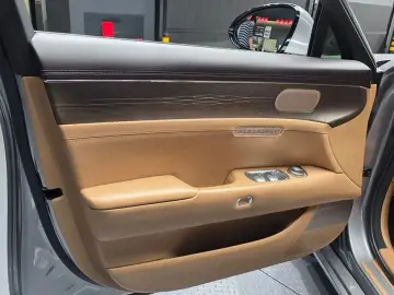 2023 Genesis G90 с пробегом 59 665 км