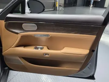 2023 Genesis G90 с пробегом 59 665 км