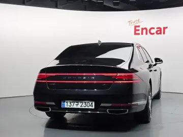 2023 Genesis G90 с пробегом 34 142 км