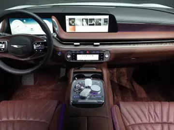 2023 Genesis G90 с пробегом 21 490 км