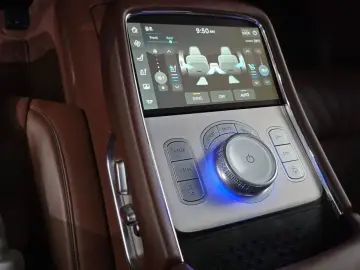 2023 Genesis G90 с пробегом 92 107 км