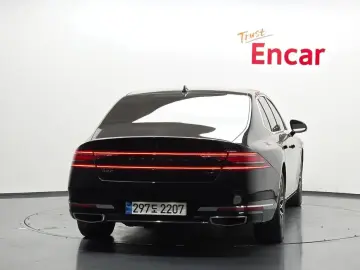 2023 Genesis G90 с пробегом 52 111 км