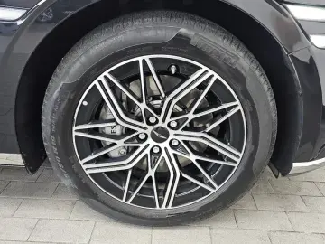 2023 Genesis G90 с пробегом 72 992 км