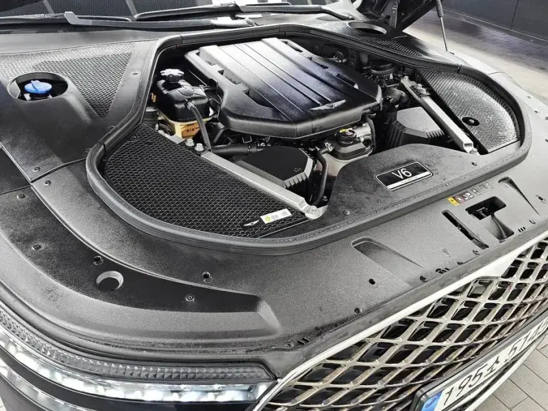 2023 Genesis G90 с пробегом 72 992 км