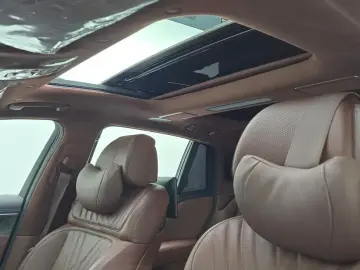 2023 Genesis G90 с пробегом 35 276 км