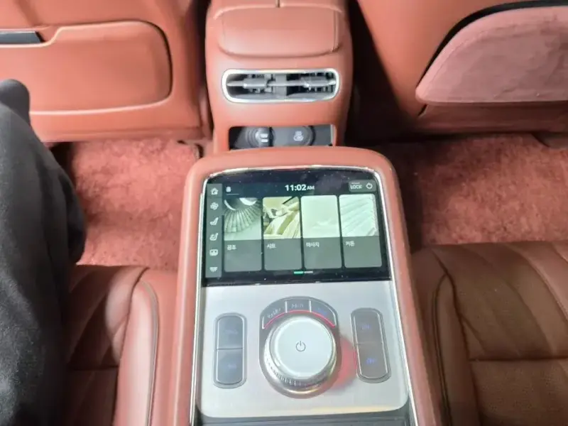 2023 Genesis G90 с пробегом 47 000 км