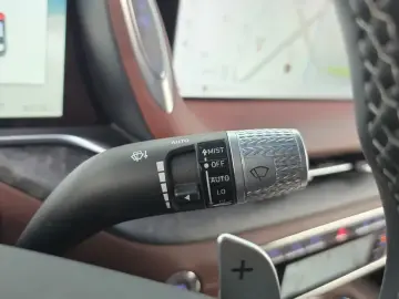 2023 Genesis G90 с пробегом 35 276 км
