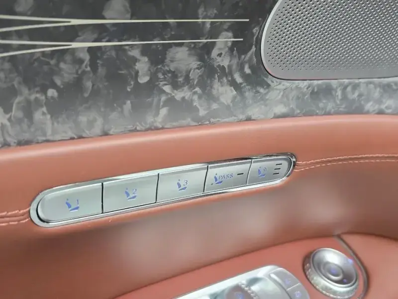 2023 Genesis G90 с пробегом 35 276 км