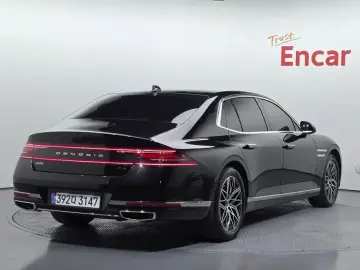 2023 Genesis G90 с пробегом 91 388 км