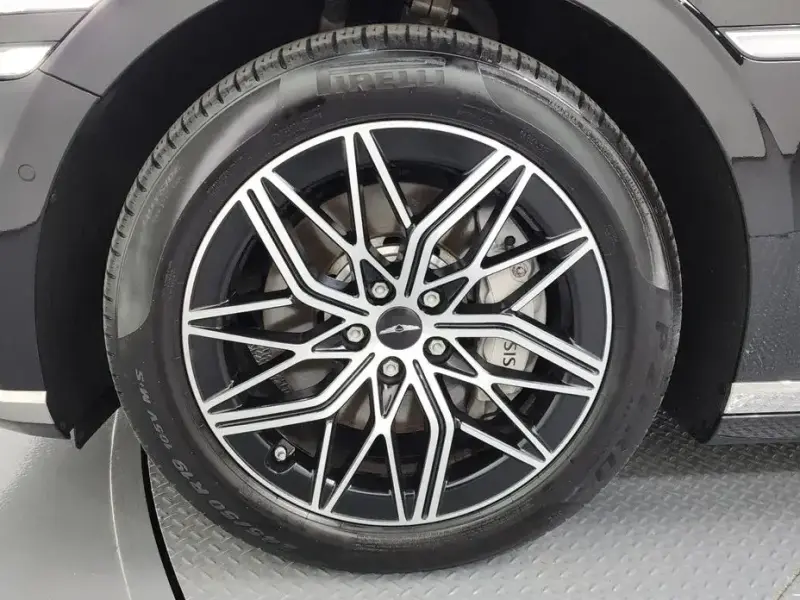 2023 Genesis G90 с пробегом 91 388 км