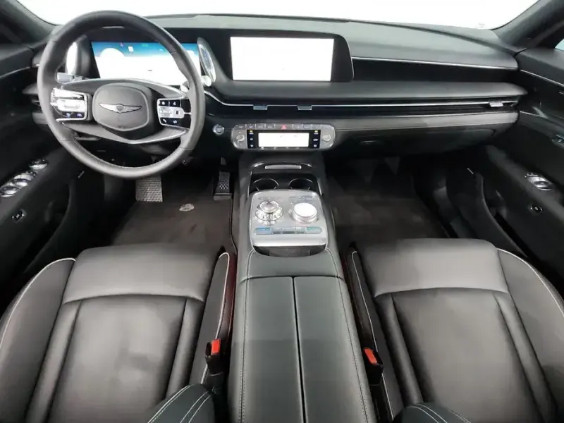 2023 Genesis G90 с пробегом 91 388 км