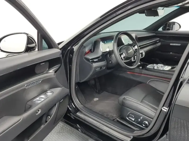 2023 Genesis G90 с пробегом 91 388 км