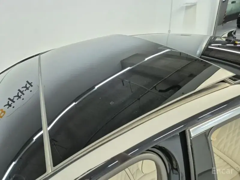 2023 Genesis G90 с пробегом 43 850 км