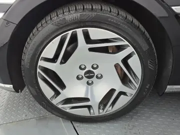 2023 Genesis G90 с пробегом 43 265 км