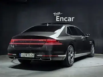 2023 Genesis G90 с пробегом 63 372 км