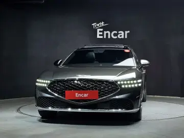 2023 Genesis G90 с пробегом 63 372 км