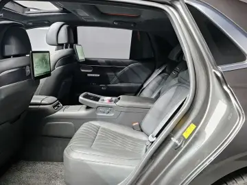 2023 Genesis G90 с пробегом 63 372 км