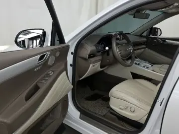 2023 Genesis GV80 с пробегом 87 370 км