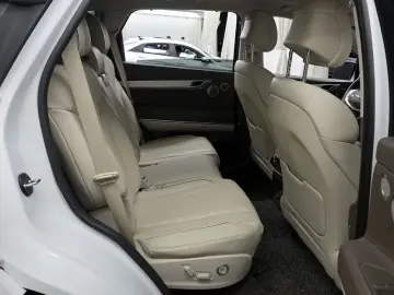 2023 Genesis GV80 с пробегом 87 370 км