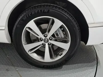2023 Genesis GV80 с пробегом 52 886 км