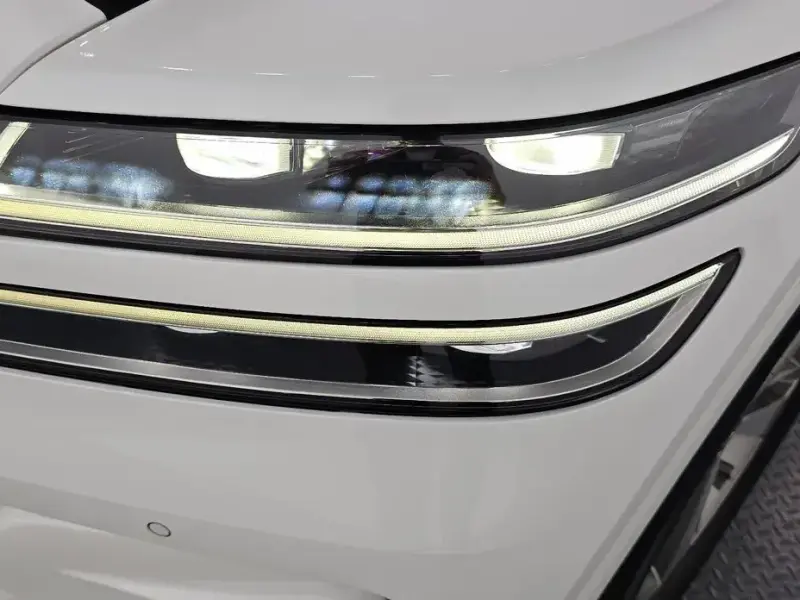 2023 Genesis GV80 с пробегом 52 886 км
