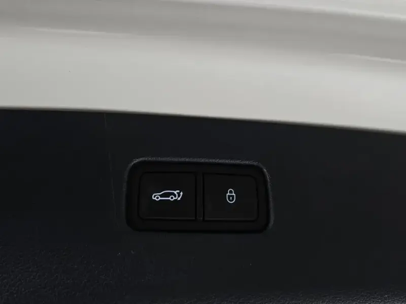 2023 Genesis GV80 с пробегом 47 749 км