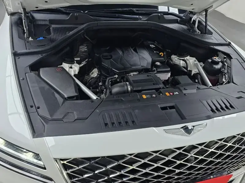 2023 Genesis GV80 с пробегом 48 966 км