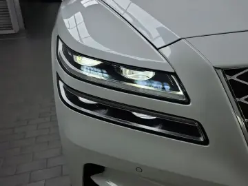 2023 Genesis GV80 с пробегом 48 966 км