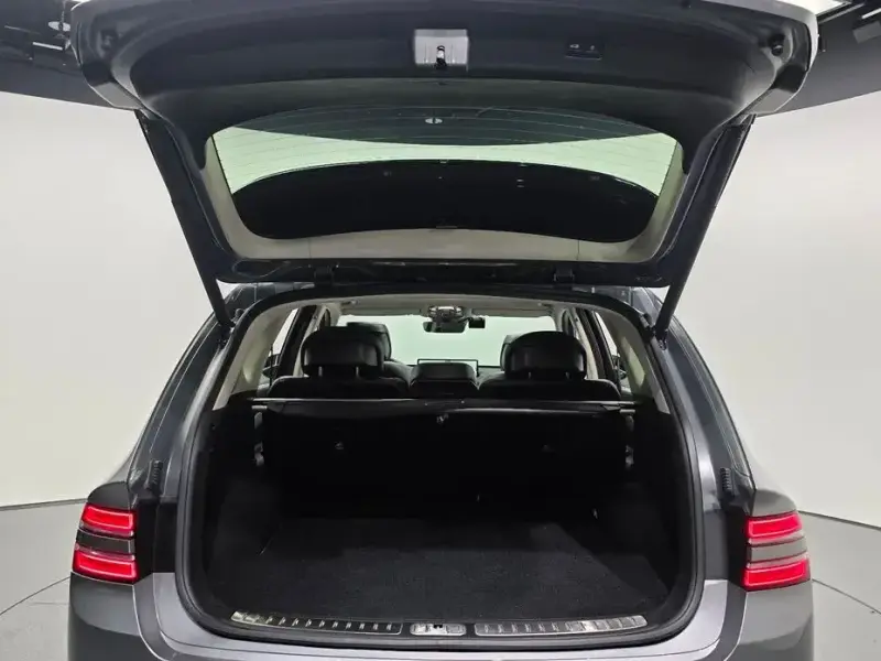 2023 Genesis GV80 с пробегом 39 262 км