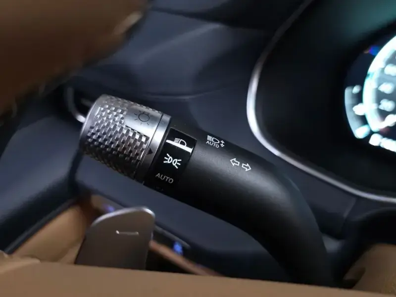 2023 Genesis GV80 с пробегом 13 864 км