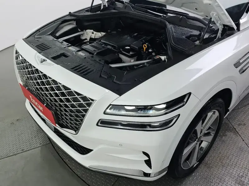 2023 Genesis GV80 с пробегом 25 275 км
