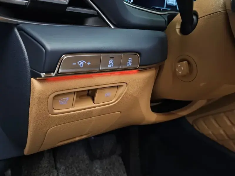 2023 Genesis GV80 с пробегом 33 567 км