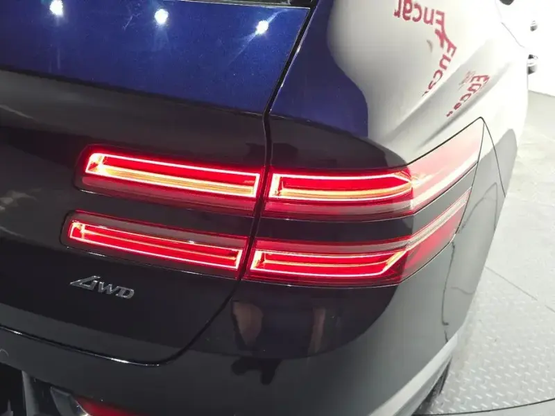 2023 Genesis GV80 с пробегом 36 093 км