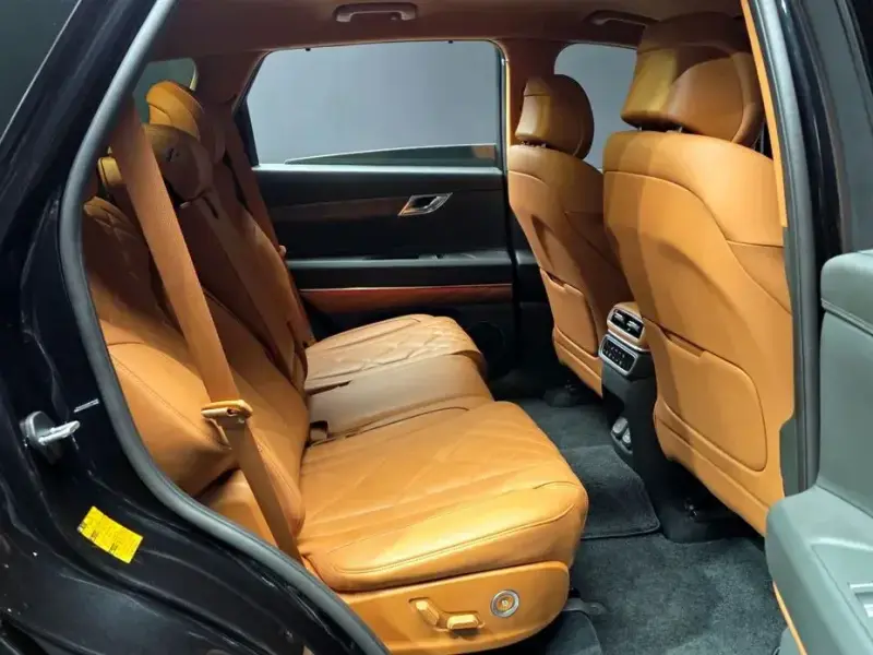 2023 Genesis GV80 с пробегом 33 150 км