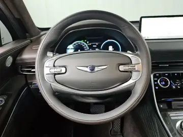 2023 Genesis GV80 с пробегом 29 121 км
