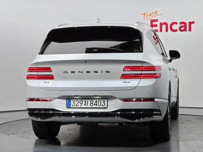 2023 Genesis GV80 с пробегом 30 504 км
